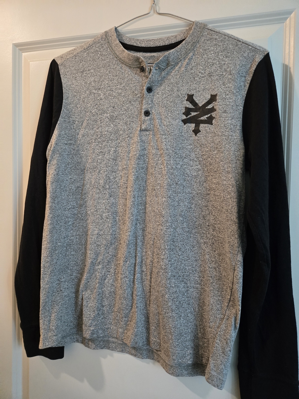 Zoo York Men's Grey Crewneck Henley with Black Sleeves